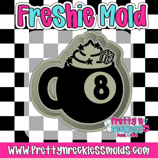 8 BALL MUG