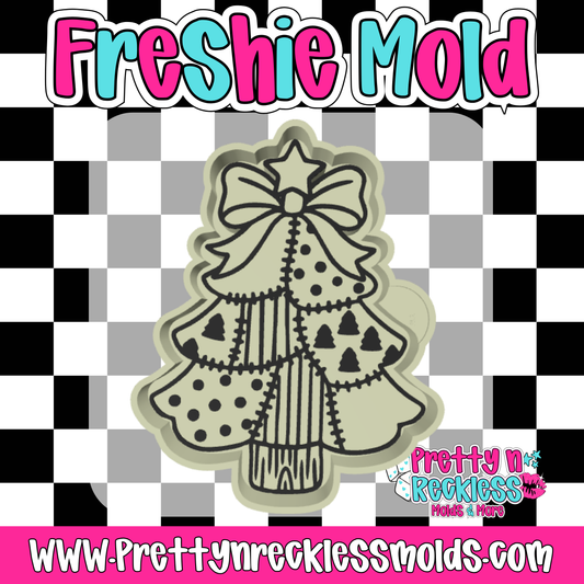 PATCH CHRISTMAS TREE